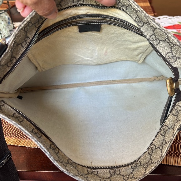 Gucci GG Messenger Crossbody Bag - Picture 13 of 16